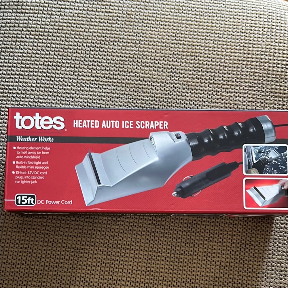 Totes Weather Works Heated Ice Scraper